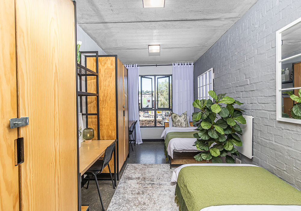 Unit 4 Low Res (3MB) (3 of 5) Apartments